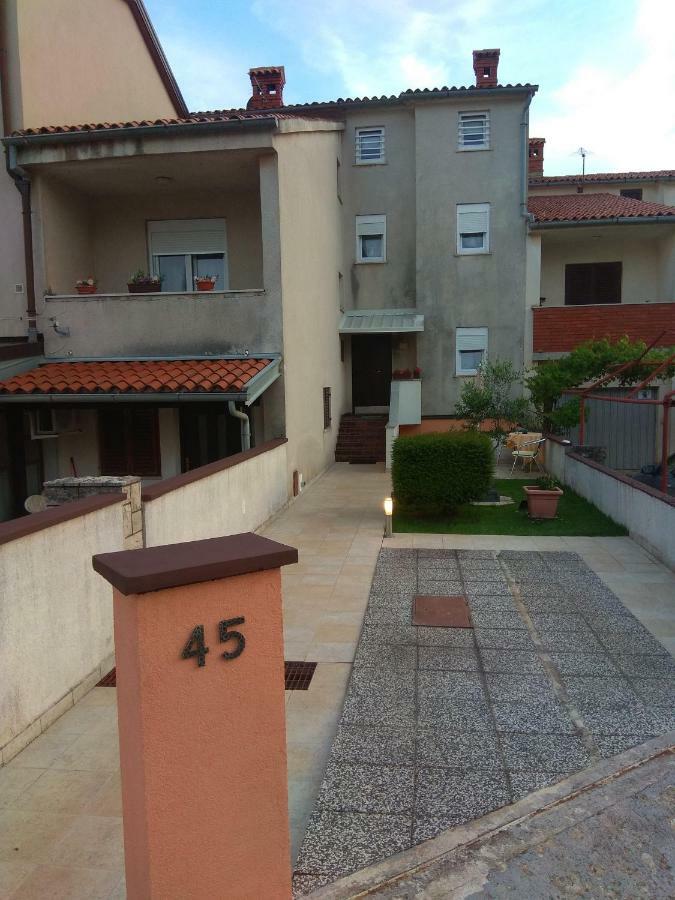 شقة Lorber House Stinjan بولا المظهر الخارجي الصورة